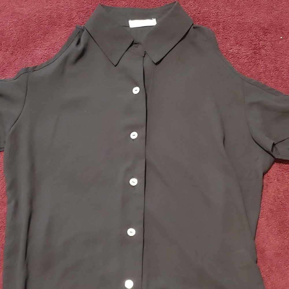 Black button up cold shoulder top